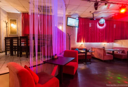 первое городское караоке-кафе red town фото 14 - karaoke.moscow