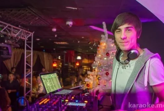ночной клуб bar disco 90 фото 1 - karaoke.moscow