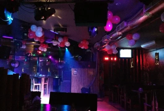 диско-бар стойка лайт фото 7 - karaoke.moscow