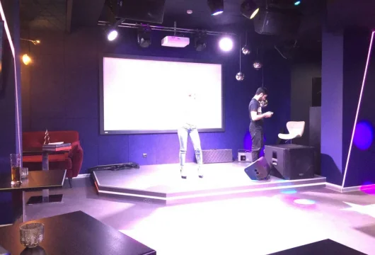 караоке мелодия фото 1 - karaoke.moscow