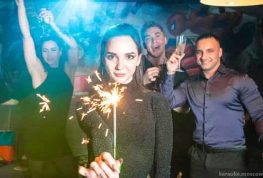 развлекательное пространство party hard фото 19 - karaoke.moscow