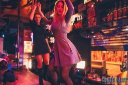 ночной клуб crazy daisy на тургеневской площади фото 2 - karaoke.moscow