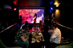 караоке newtone friends hall фото 2 - karaoke.moscow